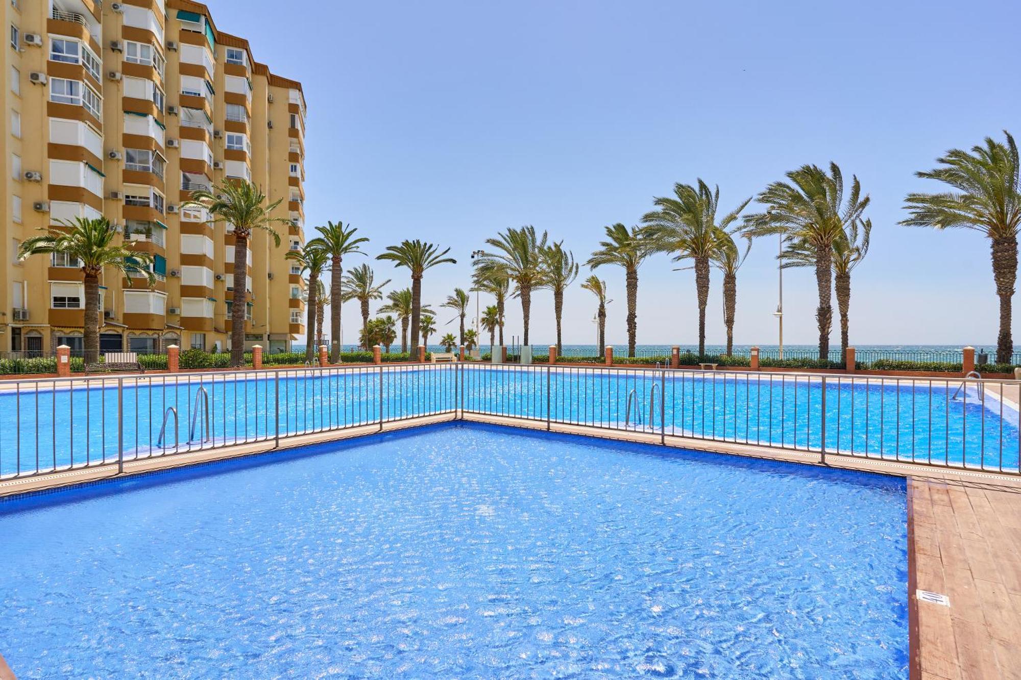 Apartamento Primera Linea Playa Algarrobo Costa Exteriör bild